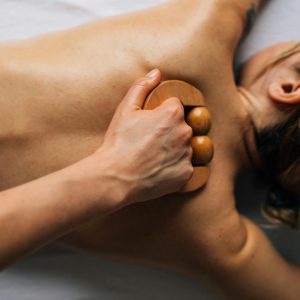 Masaje Tailandés (1h y 30min)